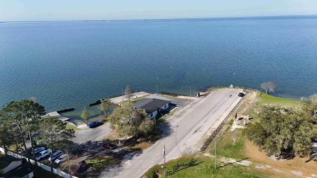 402 Lake Moultrie Drive, Bonneau, SC 29431