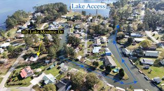 402 Lake Moultrie Drive, Bonneau, SC 29431