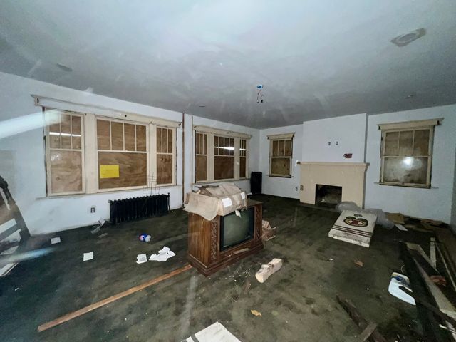 233 N Edward Street, Decatur, IL 62522