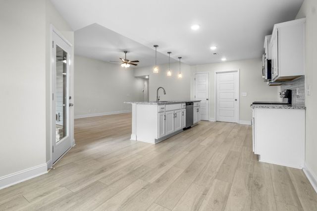 2628 Rafiki Dr, Clarksville, TN 37042