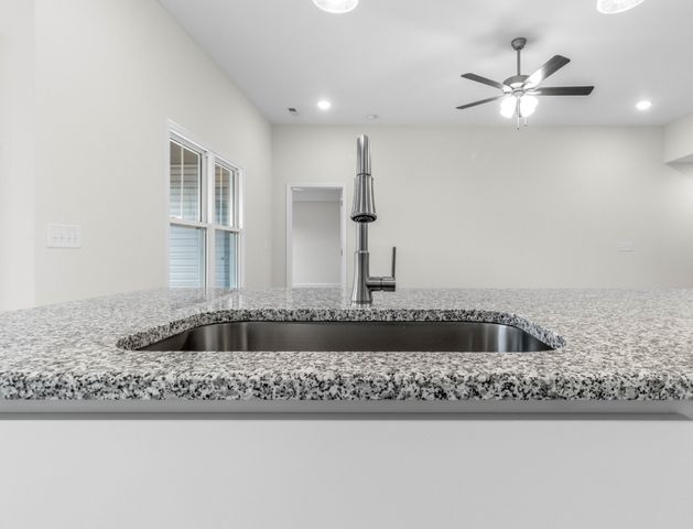 2628 Rafiki Dr, Clarksville, TN 37042
