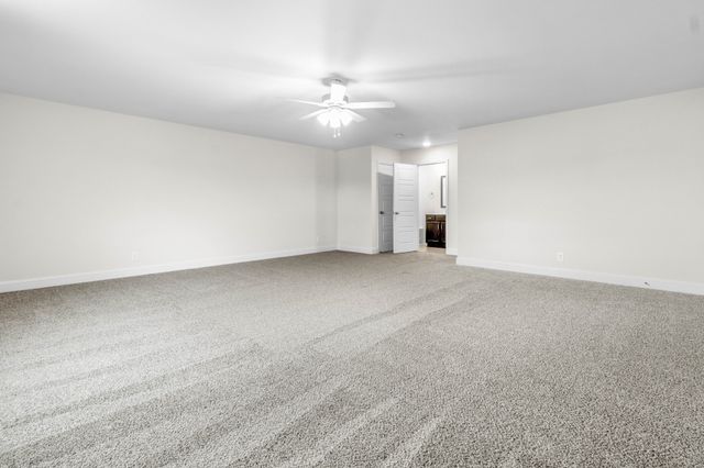 2628 Rafiki Dr, Clarksville, TN 37042