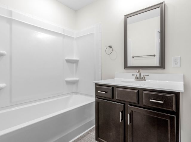 2628 Rafiki Dr, Clarksville, TN 37042