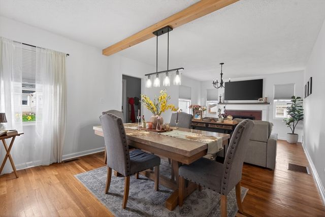 37 Blakely Ct, Fall River, MA 02720