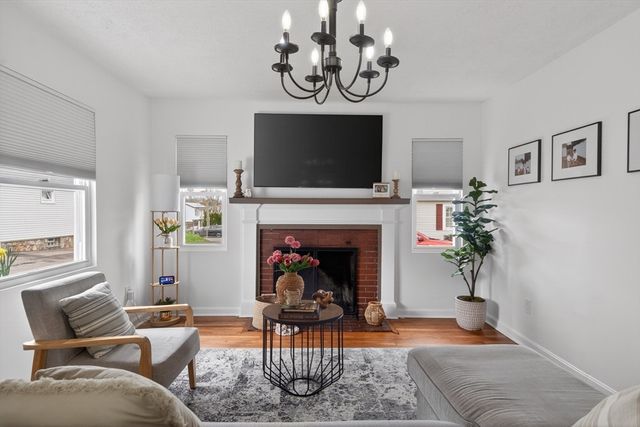 37 Blakely Ct, Fall River, MA 02720