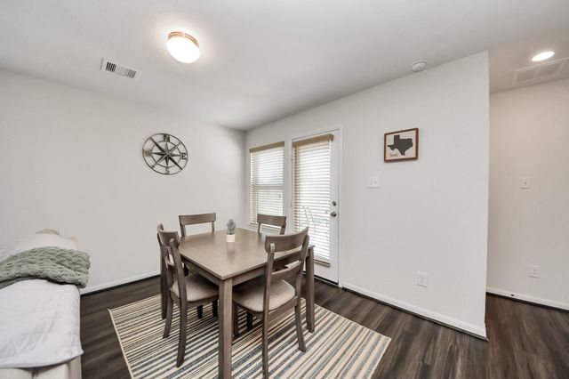 11647 Rosewood Forest Court, Houston, TX 77038