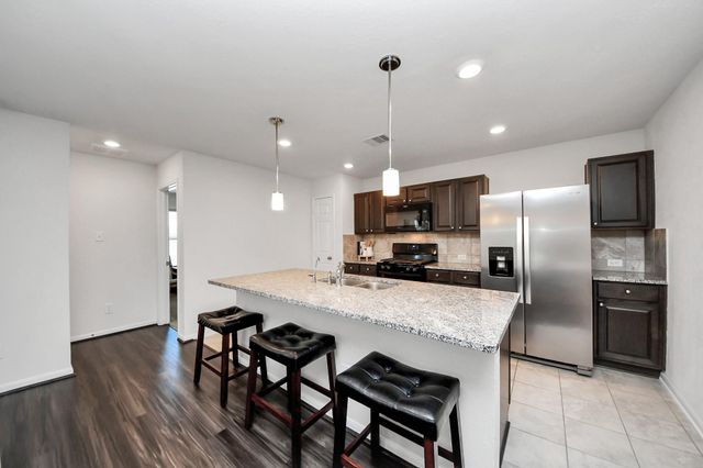 11647 Rosewood Forest Court, Houston, TX 77038