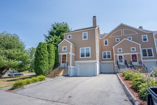 72 Camelot Dr 72, Worcester, MA 01602
