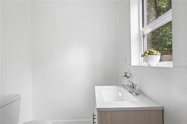 4231 Euclid Avenue, Kansas City, MO 64130