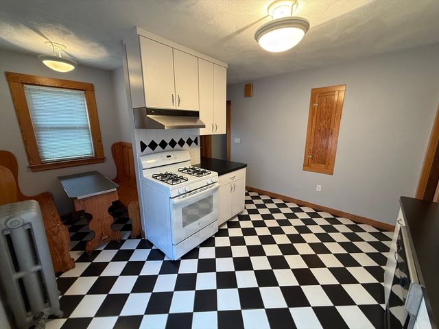 68 Templeton Parkway 68, Watertown, MA 02472