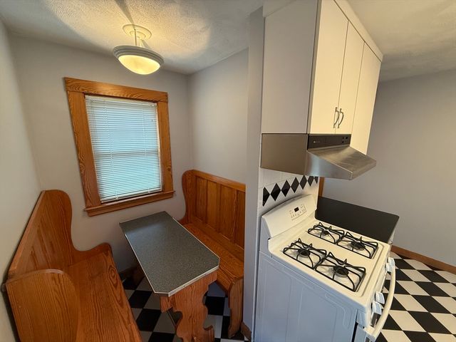 68 Templeton Parkway 68, Watertown, MA 02472
