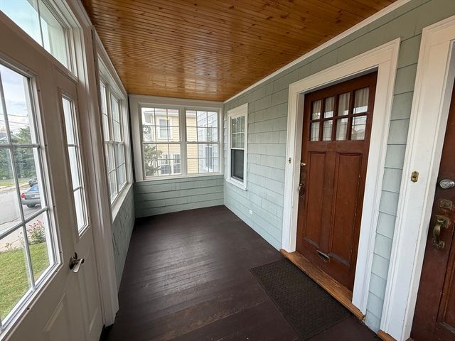 68 Templeton Parkway 68, Watertown, MA 02472