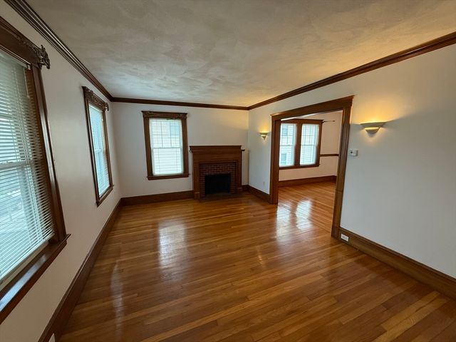 68 Templeton Parkway 68, Watertown, MA 02472