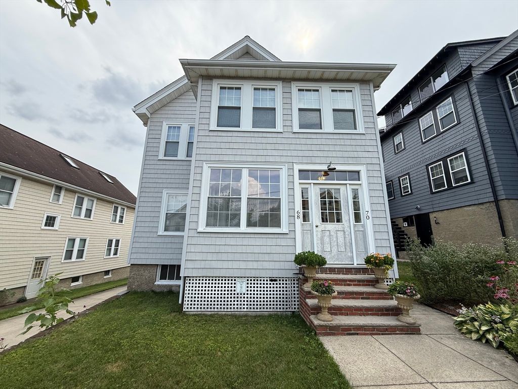 68 Templeton Parkway 68, Watertown, MA 02472