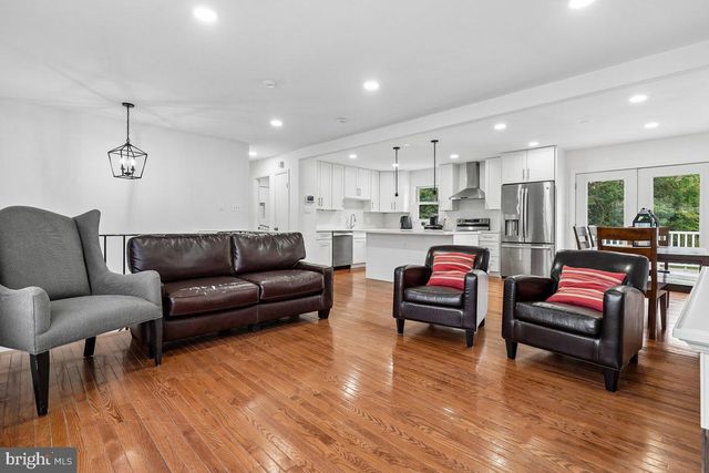 13406 NICKLESON DR, Woodbridge, VA 22193