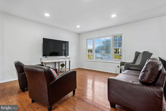 13406 NICKLESON DR, Woodbridge, VA 22193