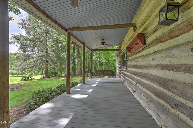 11066 Mount Calm Drive, Glade Spring, VA 24340