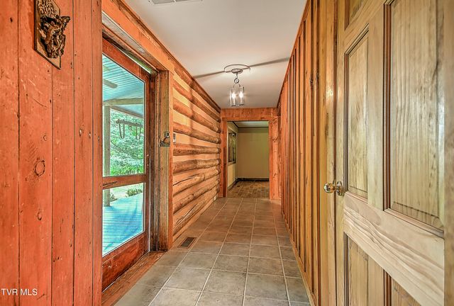 11066 Mount Calm Drive, Glade Spring, VA 24340