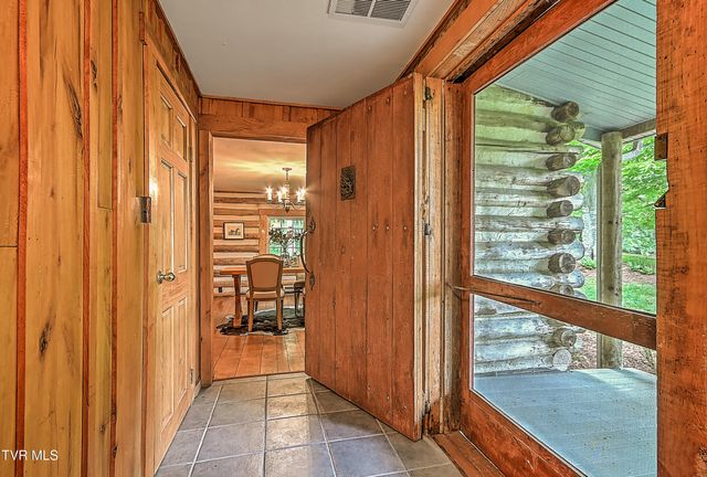 11066 Mount Calm Drive, Glade Spring, VA 24340