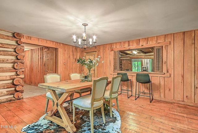 11066 Mount Calm Drive, Glade Spring, VA 24340