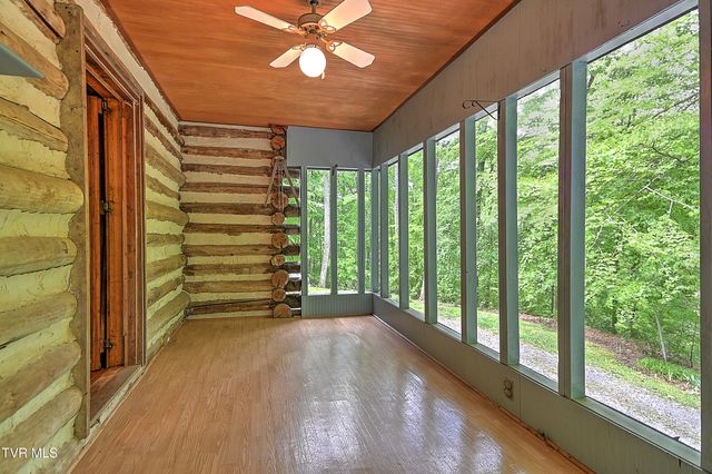 11066 Mount Calm Drive, Glade Spring, VA 24340