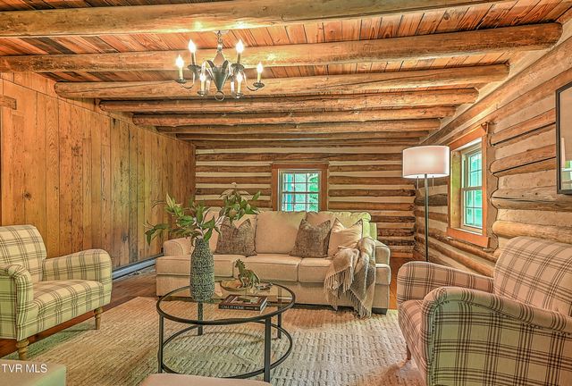 11066 Mount Calm Drive, Glade Spring, VA 24340