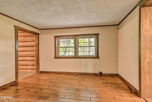 11066 Mount Calm Drive, Glade Spring, VA 24340