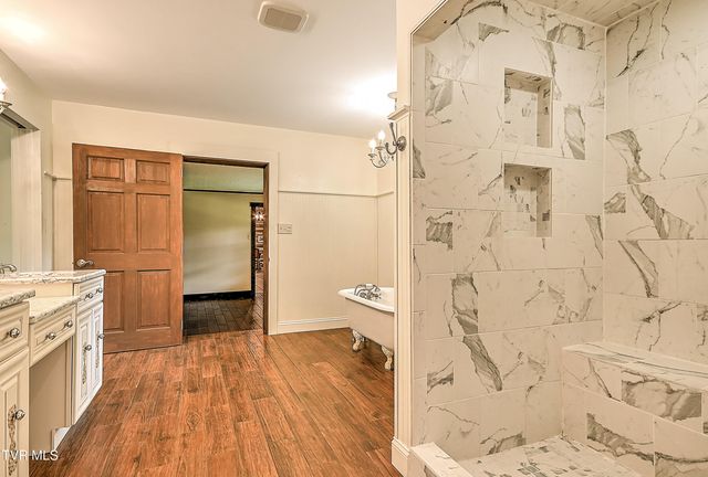 11066 Mount Calm Drive, Glade Spring, VA 24340