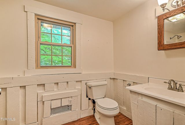 11066 Mount Calm Drive, Glade Spring, VA 24340