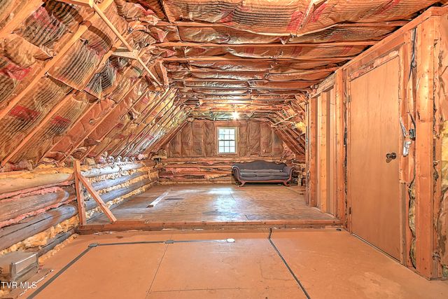 11066 Mount Calm Drive, Glade Spring, VA 24340