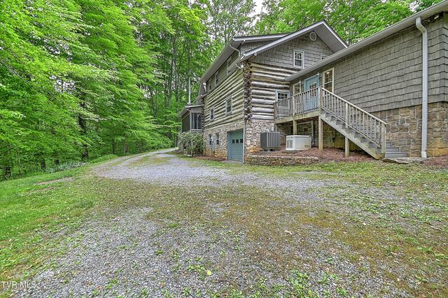 11066 Mount Calm Drive, Glade Spring, VA 24340