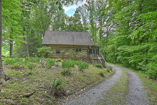 11066 Mount Calm Drive, Glade Spring, VA 24340