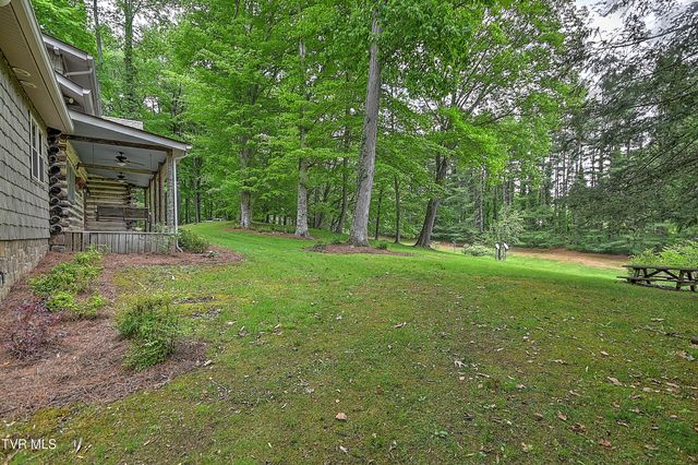 11066 Mount Calm Drive, Glade Spring, VA 24340