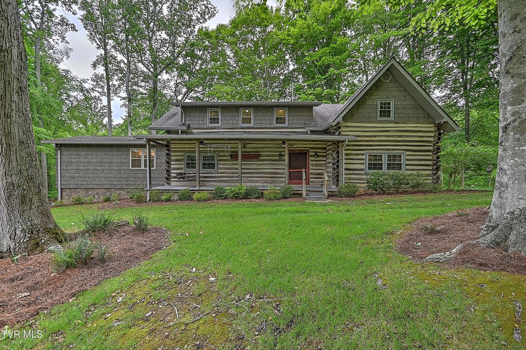 11066 Mount Calm Drive, Glade Spring, VA 24340
