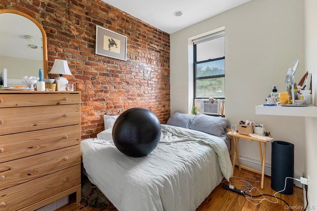 887 Lafayette Avenue, Brooklyn, NY 11221