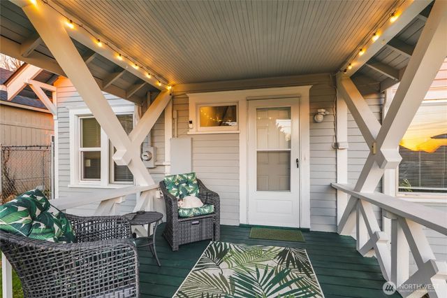 5033 S I Street, Tacoma, WA 98408