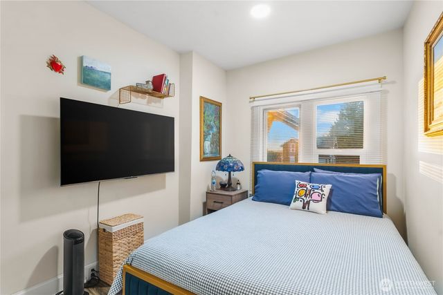 5033 S I Street, Tacoma, WA 98408