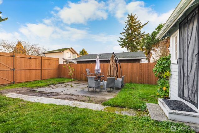 5033 S I Street, Tacoma, WA 98408