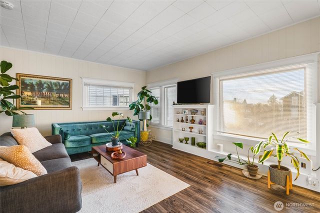 5033 S I Street, Tacoma, WA 98408