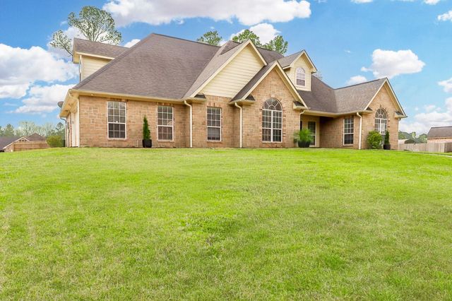 127 Copperwood Loop, Lufkin, TX 75901