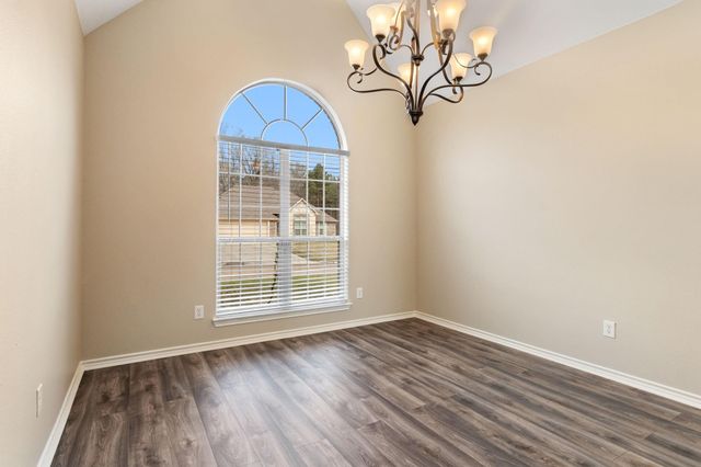 127 Copperwood Loop, Lufkin, TX 75901