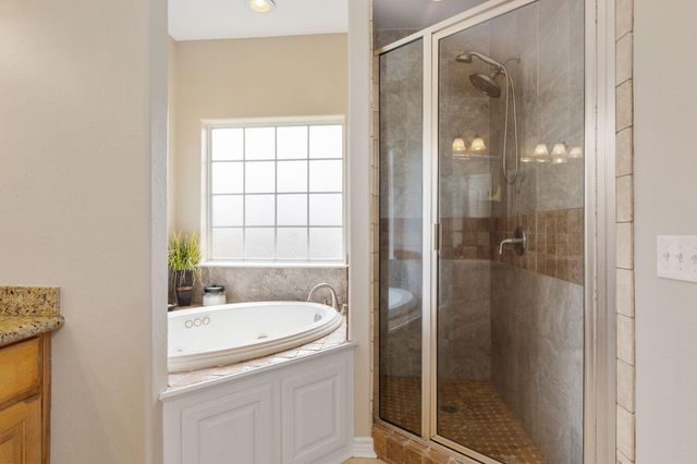 127 Copperwood Loop, Lufkin, TX 75901