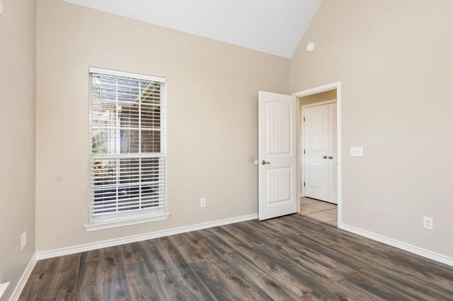 127 Copperwood Loop, Lufkin, TX 75901