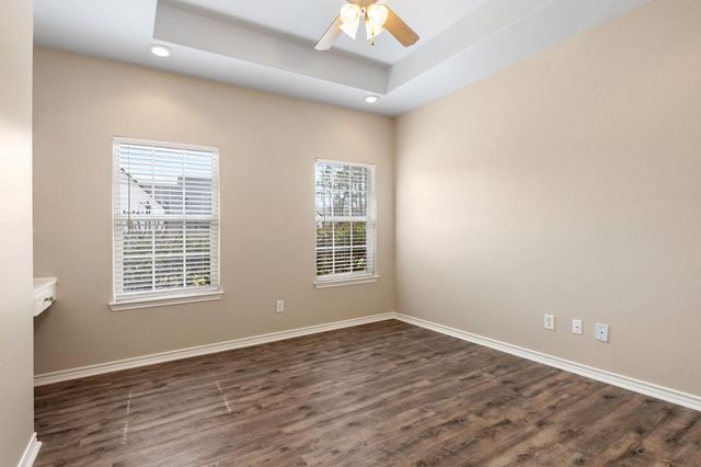 127 Copperwood Loop, Lufkin, TX 75901