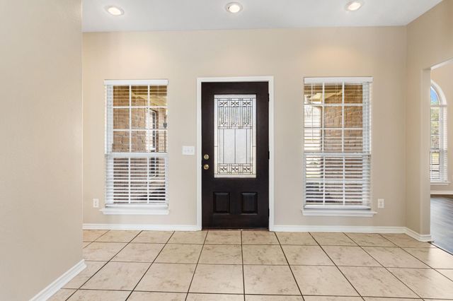 127 Copperwood Loop, Lufkin, TX 75901