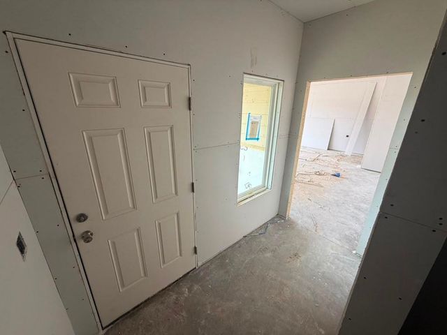 8962 E Joshua St, Bel Aire, KS 67226