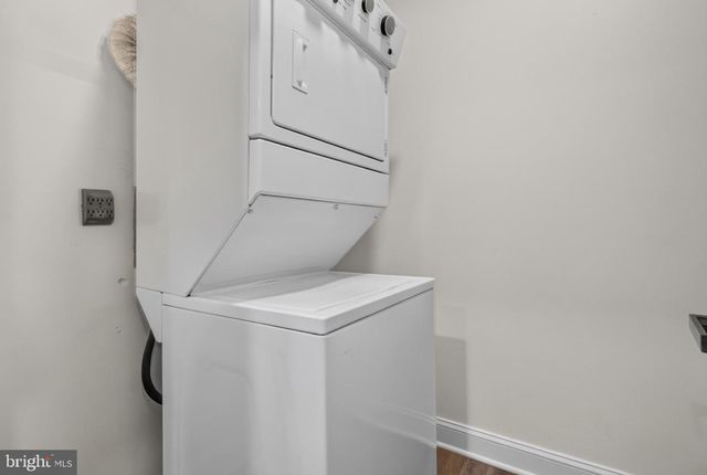 28 IPSWICH PL, Sewell, NJ 08080