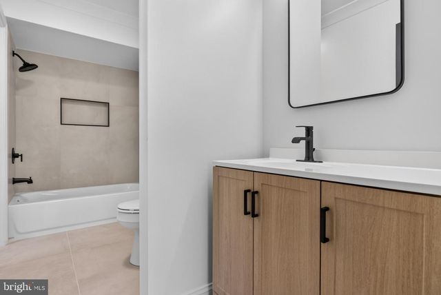 28 IPSWICH PL, Sewell, NJ 08080