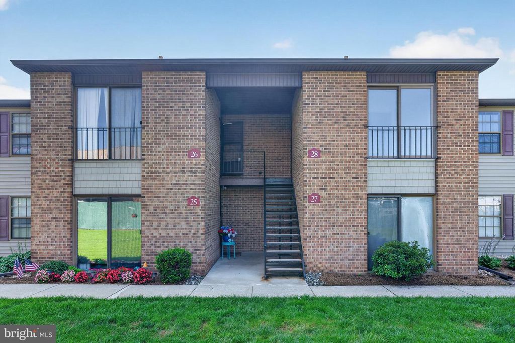 28 IPSWICH PL, Sewell, NJ 08080