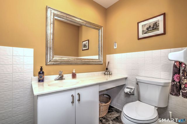 690 Forest Road 651, West Haven, CT 06516